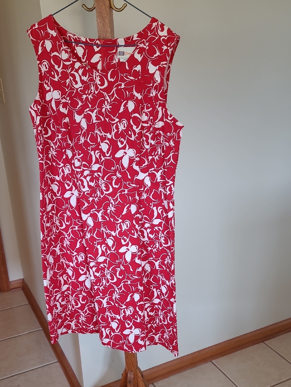 Faded Glory Red & White Floral  Dress